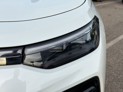 2026 Volkswagen Tiguan — photo 9 view