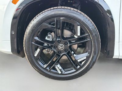 2026 Volkswagen Tiguan — photo 41 view