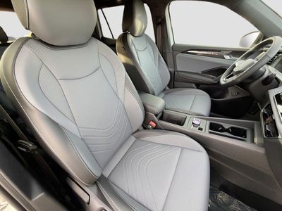 2026 Volkswagen Tiguan — photo 14 view