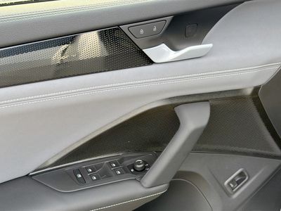 2026 Volkswagen Tiguan — photo 22 view