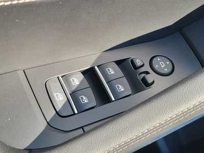 2026 BMW X6 — photo 20 view