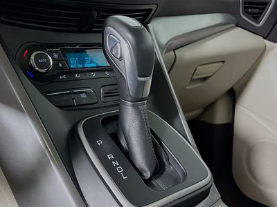 2013 Ford C-Max Hybrid — photo 21 view