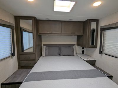 2025 Thor Motor Coach Four Winds — photo 22 view