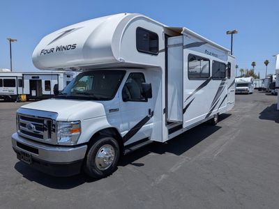 2025 Thor Motor Coach Four Winds — photo 21 view