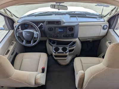 2025 Thor Motor Coach Four Winds — photo 24 view