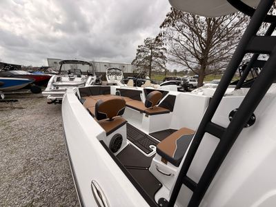 2025 Scarab 255 Open LX - Photo 18
