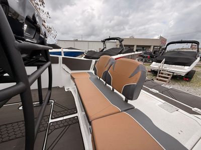 2025 Scarab 255 Open LX - Photo 11