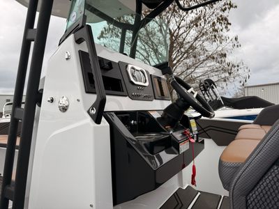 2025 Scarab 255 Open LX - Photo 13