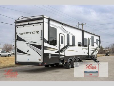 2025 Raptor 424 - Photo 9