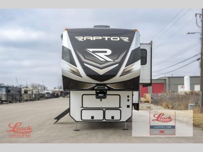 2025 Raptor 424 - Photo 3