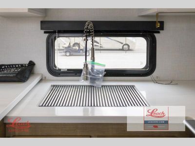 2025 Raptor 424 - Photo 16