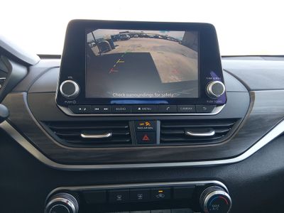 2025 Nissan Altima — photo 16 view
