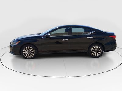 2025 Nissan Altima — interior view