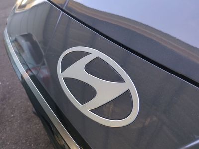 2026 Hyundai ELANTRA — photo 13 view