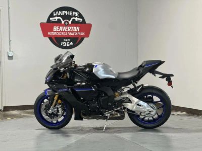 2026 Yamaha YZFR1MT - Photo 9