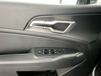 2026 Kia Sportage Hybrid - Photo 16