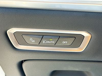 2027 BMW X7 — photo 38 view