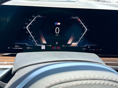 2027 BMW X7 — photo 43 view