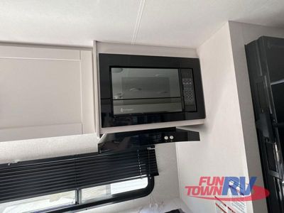 2026 Jayco Jay Flight SLX — photo 18 view