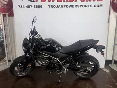 2024 Suzuki SV650 ABS — front three-quarter view