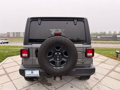 2023 Jeep Wrangler - Photo 4