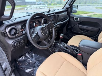2023 Jeep Wrangler - Photo 26