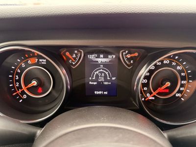 2023 Jeep Wrangler - Photo 13