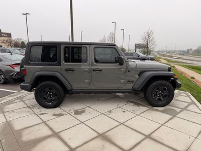 2023 Jeep Wrangler - Photo 6