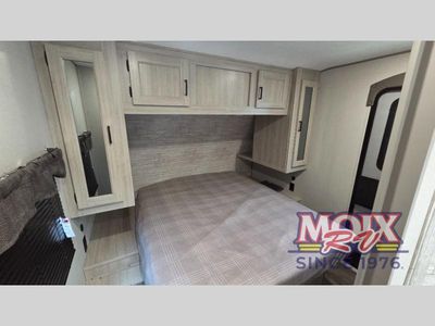 2025 Coachmen RV Catalina Legacy Edition - Photo 17