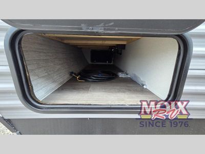 2025 Coachmen RV Catalina Legacy Edition - Photo 24