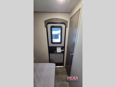 2025 Coachmen RV Catalina Legacy Edition - Photo 19