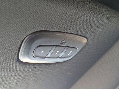 2025 Ram 1500 — photo 23 view