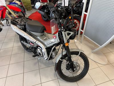 2025 Honda Trail125 - Photo 1