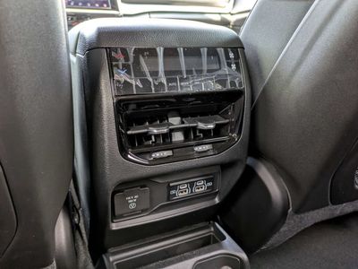 2026 Jeep Grand Cherokee L - Photo 16