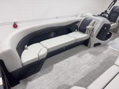 2026 Barletta Cabrio C24Q - Photo 10