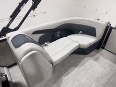 2026 Barletta Cabrio C24Q - Photo 25