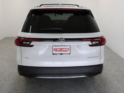 2026 Toyota Grand Highlander AWD - Photo 8