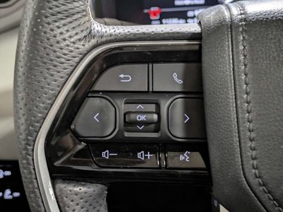 2025 Toyota Sequoia — photo 28 view