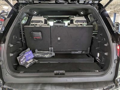 2025 Toyota Sequoia — photo 12 view