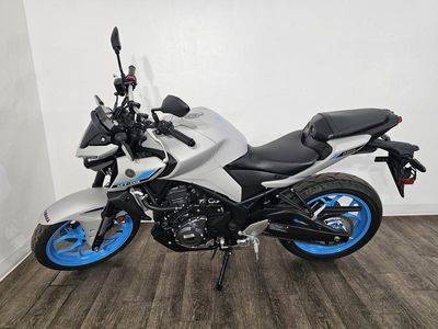 2025 Yamaha MT-03 - Photo 3