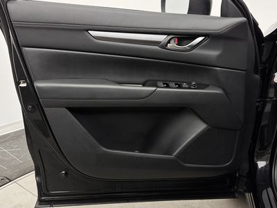 2025 Mazda CX-5 - Photo 9