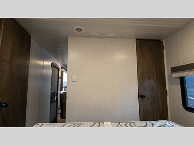 2022 Forest River RV Salem — photo 14 view