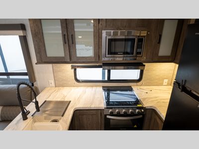 2022 Forest River RV Salem — photo 24 view