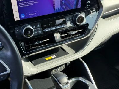 2023 Toyota Highlander - Photo 37