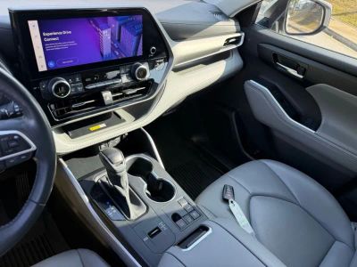 2023 Toyota Highlander - Photo 34