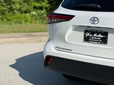 2023 Toyota Highlander - Photo 12