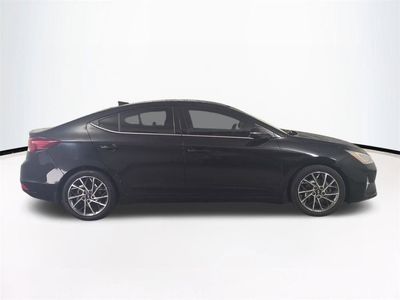 2019 Hyundai Elantra - Photo 4