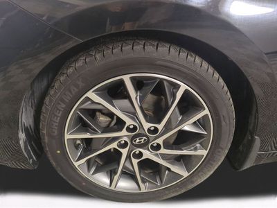 2019 Hyundai Elantra - Photo 11