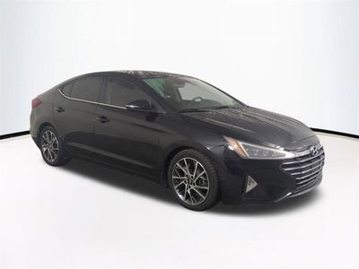 2019 Hyundai Elantra - Photo 2