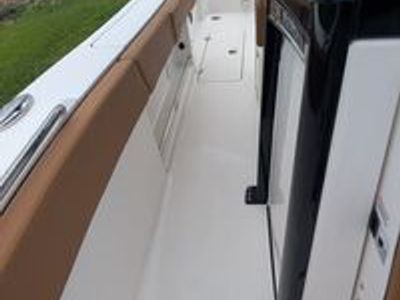 2025 Robalo 270 CC - Photo 18